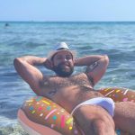 HaPenis-Buoy-sexy-bloke-bulge-beach budgie