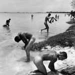 ww2-American-servicemen-on-a-beach-in-Saipan-during-WWII