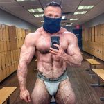 JOCK MUSCLE BLOKE SELFIE LOCKER ROOM